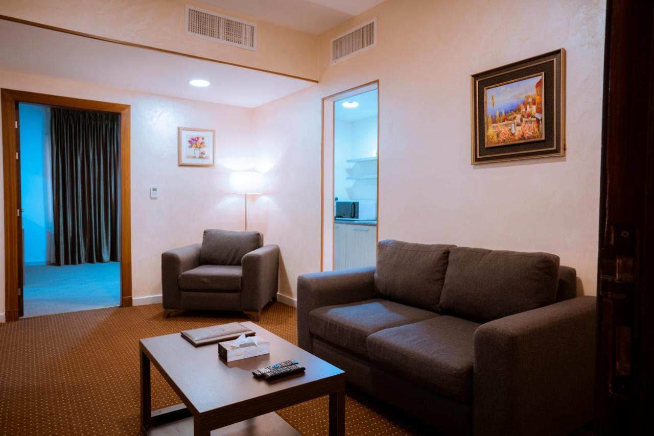 Rawa Hotel Suites Amman Esterno foto