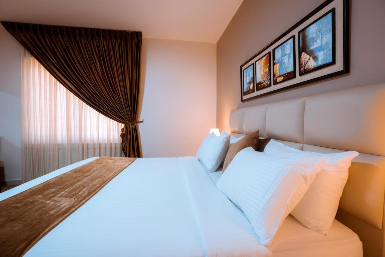 Rawa Hotel Suites Amman Esterno foto
