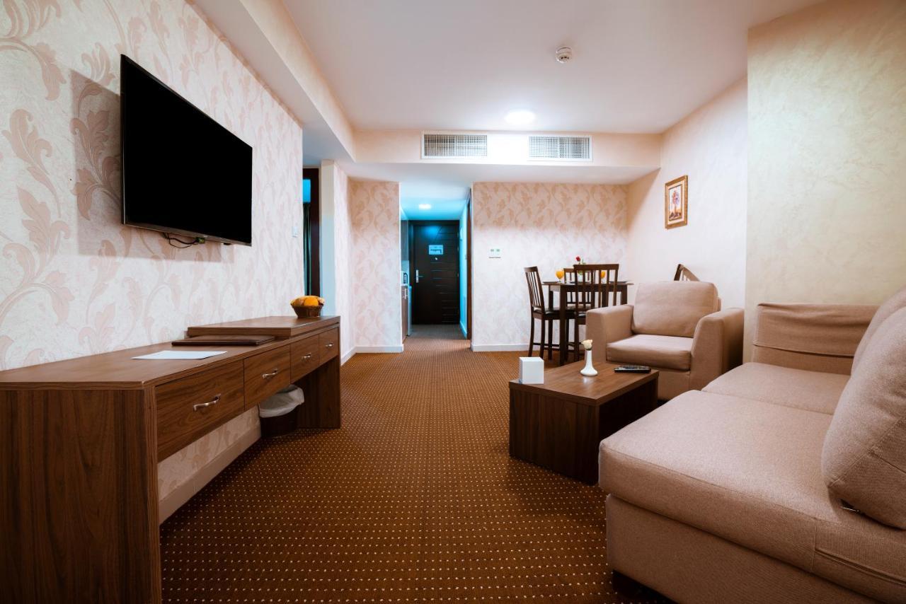 Rawa Hotel Suites Amman Esterno foto