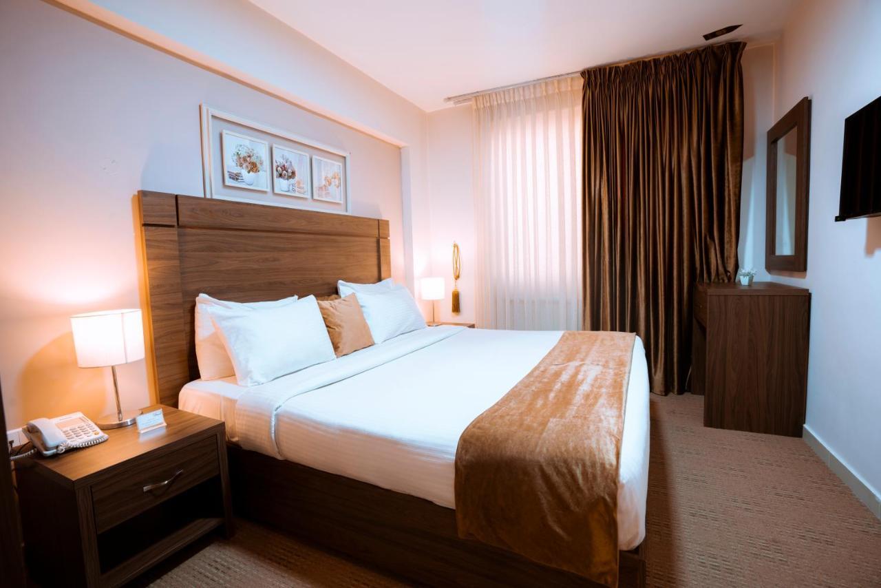 Rawa Hotel Suites Amman Esterno foto